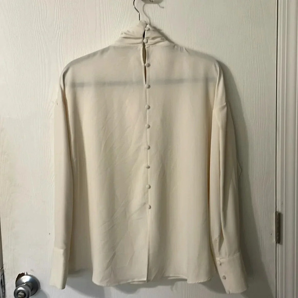 Zara NWOT sheer off white blouse with button details size large - Picture 6 of 8